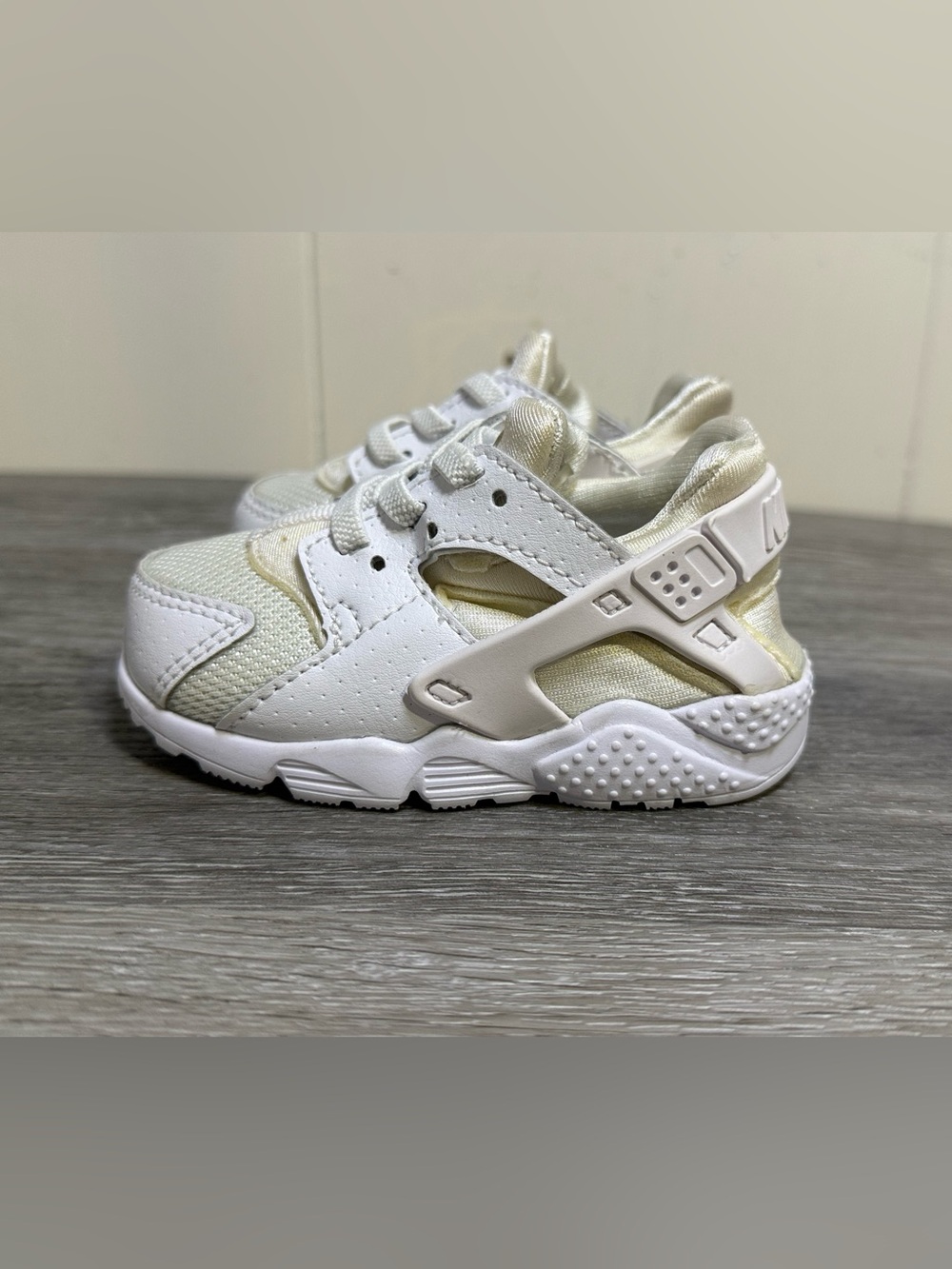 Nike Huarache Run White Toddler Shoes Size 5C